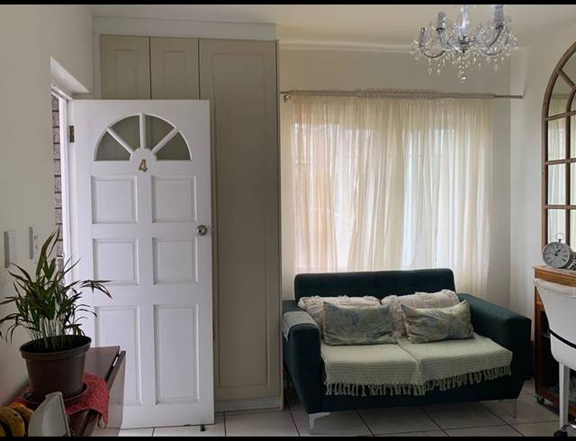 1 BEDROOM APARTMENT FOR SALE IN TABLE VIEW